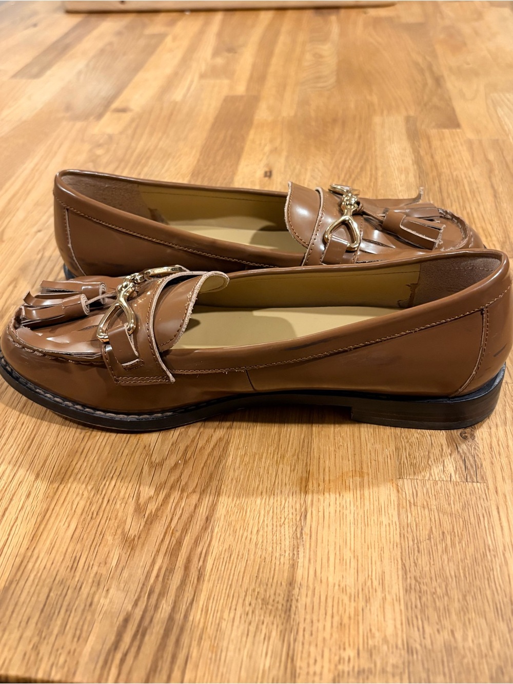 Talbots Cognac Leather Tassel Loafer with Gold Accent in Size 7M - Picture 5 of 6